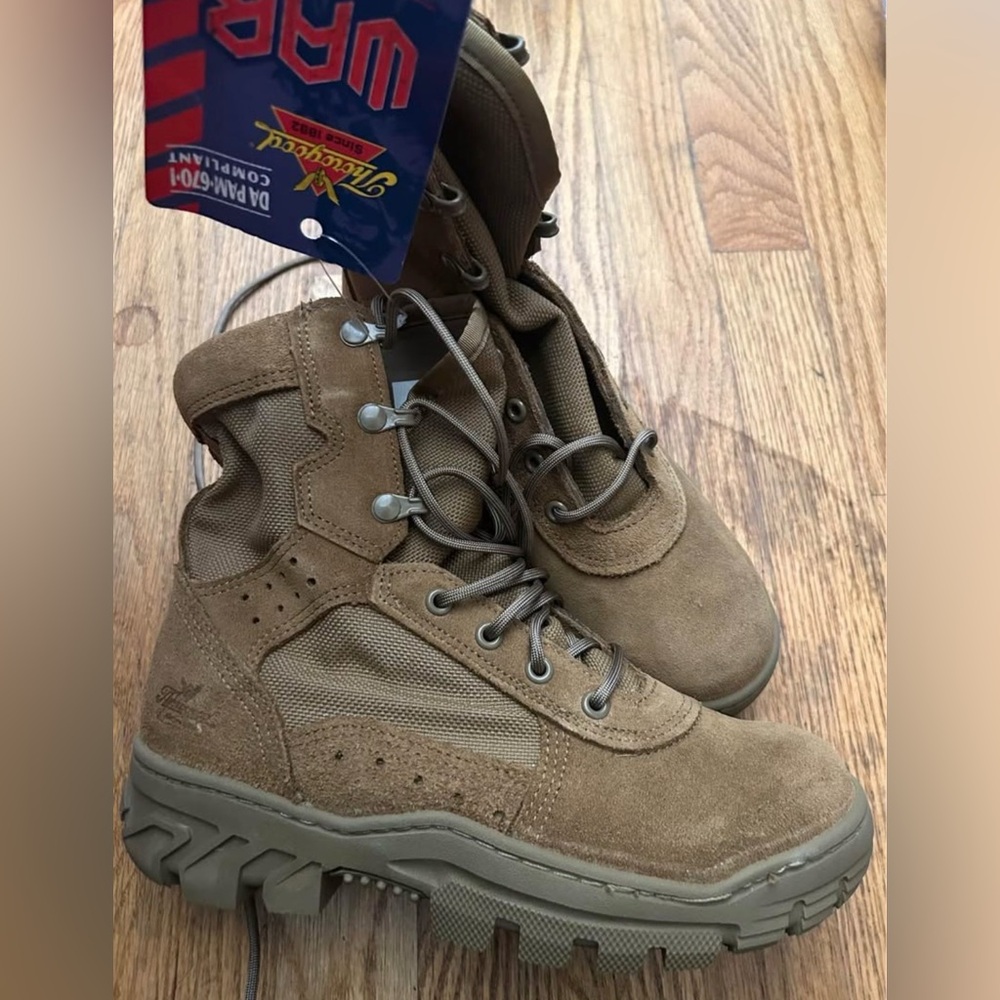 Coyote Combat Boots